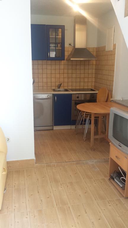 Apartments Lina Karlobag Δωμάτιο φωτογραφία