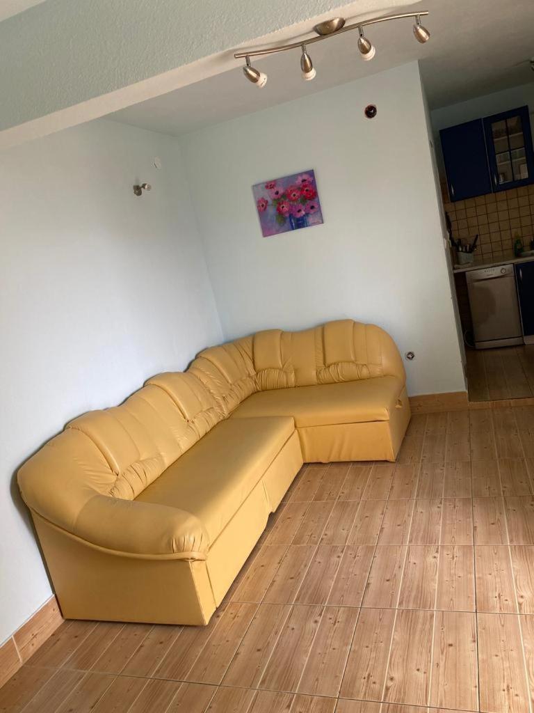 Apartments Lina Karlobag Εξωτερικό φωτογραφία