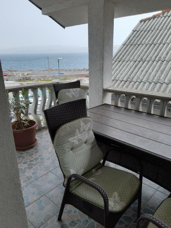 Apartments Lina Karlobag Εξωτερικό φωτογραφία